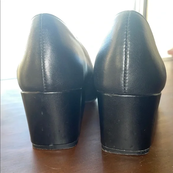 Naturalizer Chunky Black Leather Heels - Picture 2 of 5
